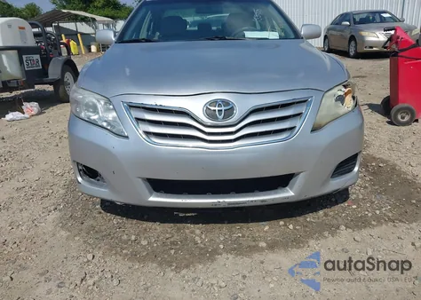 2011 Toyota Camry Le z USA, uszkodzony, nr VIN 4T1BF3EK4BU158433